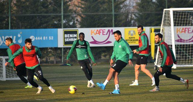 Konyaspor'da Trabzonspor maçı hazırlıkları başladı