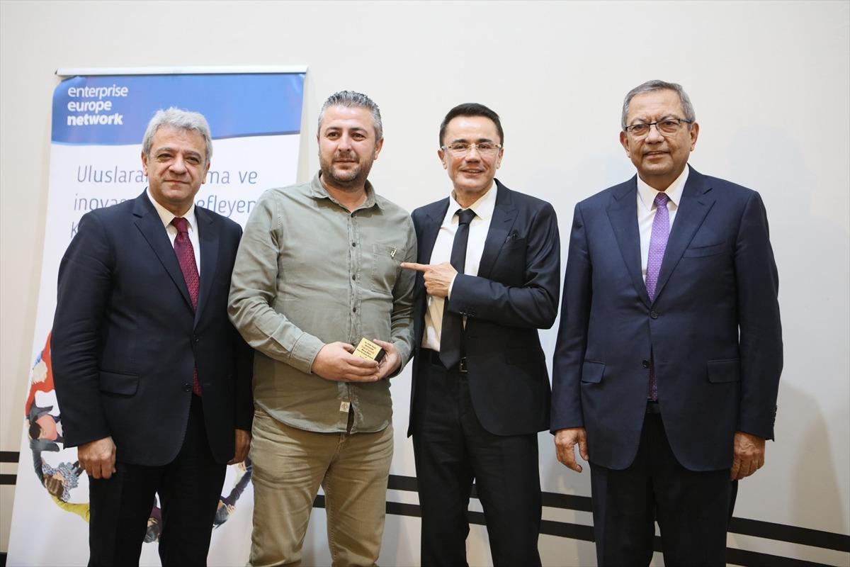 Kahramanmaraş'ta "T&uuml;rkiye'nin en acı biberini yeme yarışması" yapıldı