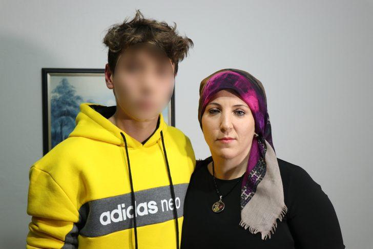 Bebek sandalyesine çarptı diye öldüresiye dövmüşlerdi! Garson yaşadığı dehşeti anlattı! G4