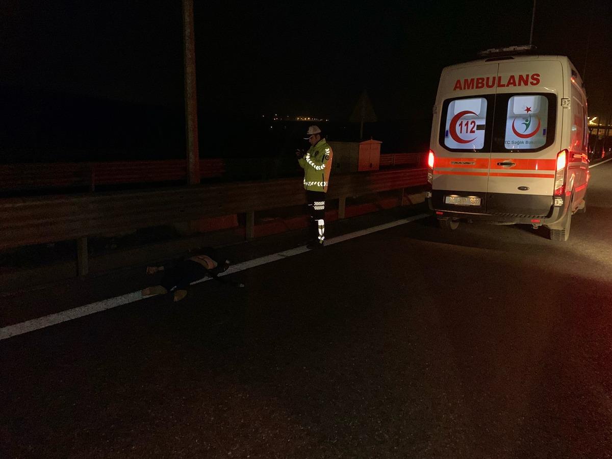 &Ccedil;ekmek&ouml;y'de feci kaza! D&uuml;şen plakayı almak isteyen muavin canından oldu