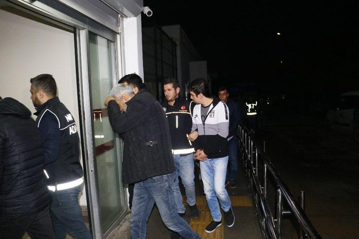 Adana’daki torbacılar adliyeye sevk edildi G3