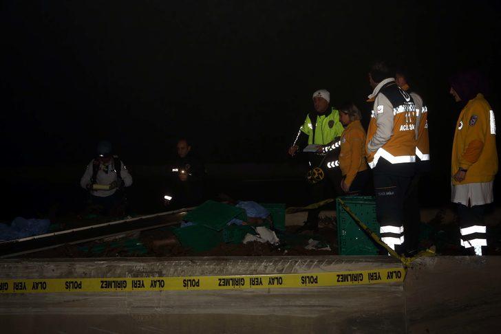 Ankara'da feci kaza! TIR, aydınlatma direğine çarptı, sürücü hayatını kaybetti G3