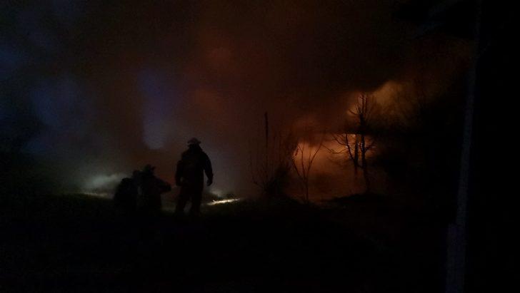 Çiftlik evinde korkutan yangın! Tavuklar son anda kurtarıldı G4