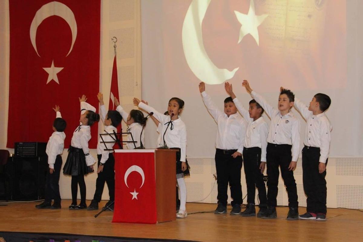 Altıntaş&rsquo;ta şiir dinletisi