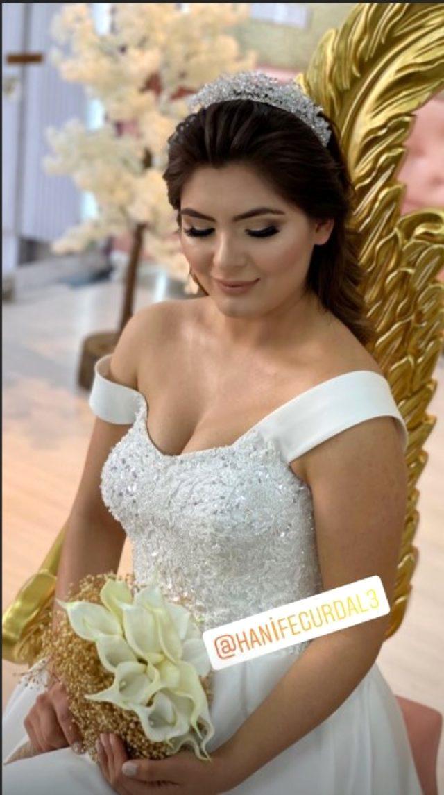 ani-bir-kararla-nikah-masasina-oturan-hanife-12732263_4313_m