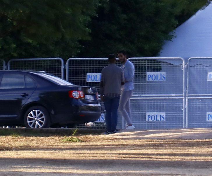 Adana'daki parkta vatandaşlar dilencilerden şikayetçi!  G2