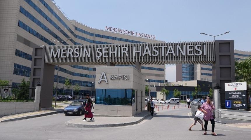 Mersin Şehir Hastanesi&rsquo;nde annelere &rsquo;anne s&uuml;t&uuml;&rsquo; eğitimi veriliyor