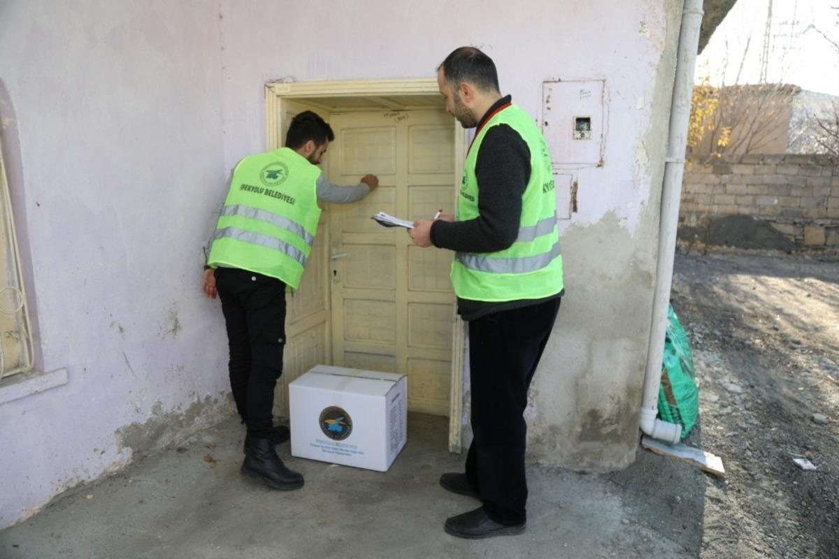 İpekyolu Belediyesinden ihtiya&ccedil; sahiplerine yardım