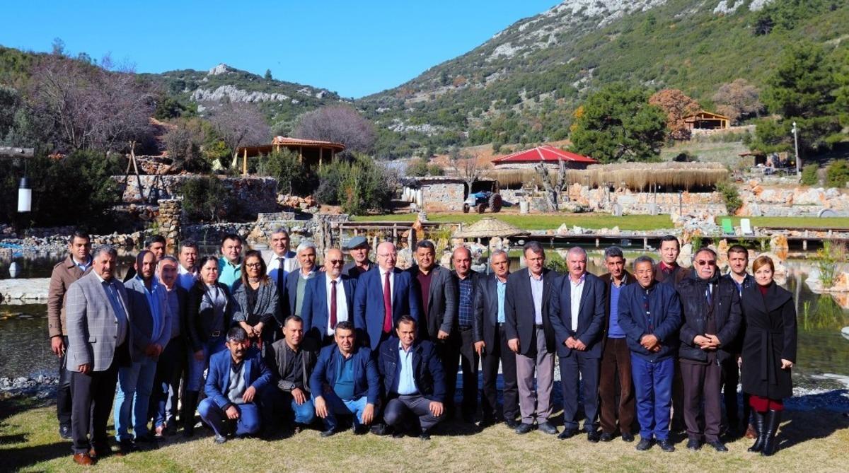Başkan G&uuml;m&uuml;ş, muhtarlarla buluştu