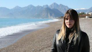 Zayıflamak için diyetisyene gitti, bacakları yandı!