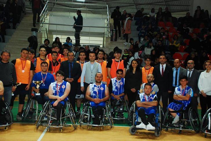Basketler empati için atıldı G1