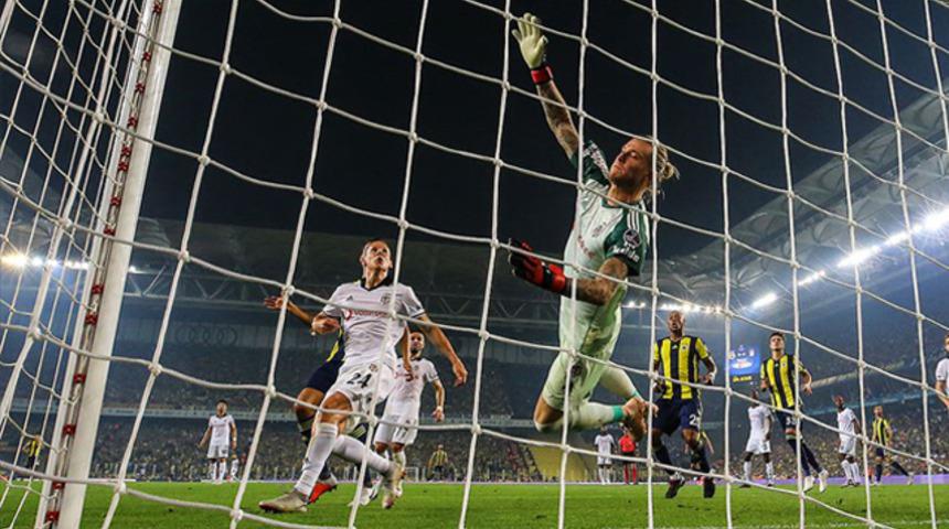 Fenerbahçe'nin Kadıköy'deki derbilerde bileği bükülmüyor