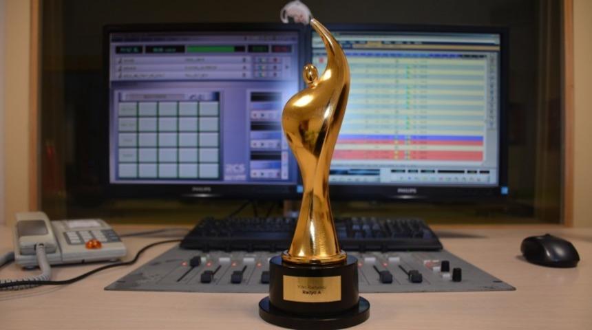 Radyo A&rsquo;ya yılın radyosu &ouml;d&uuml;l&uuml;