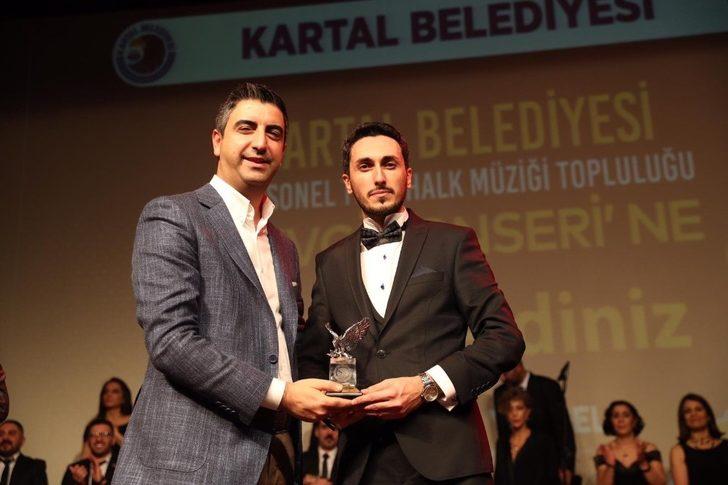 Kartal Belediyesi personeli türkülerini sevgi için söyledi G3