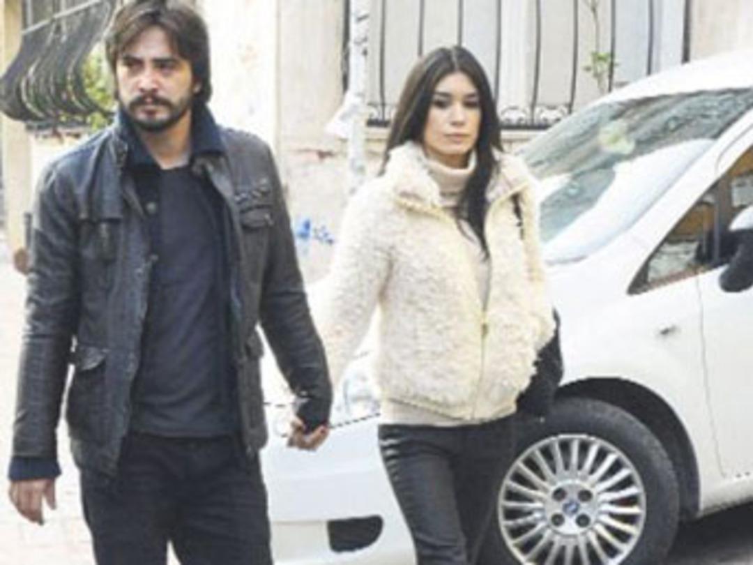 Ahmet Kural nişanlanıyor