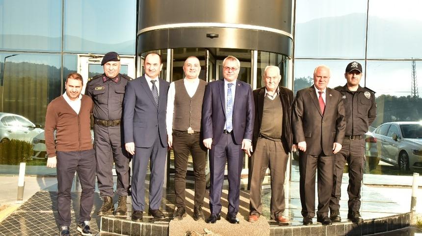 Vali Deniz&rsquo;den okul yaptıracak hayırsever G&uuml;ral&rsquo;a teşekk&uuml;r