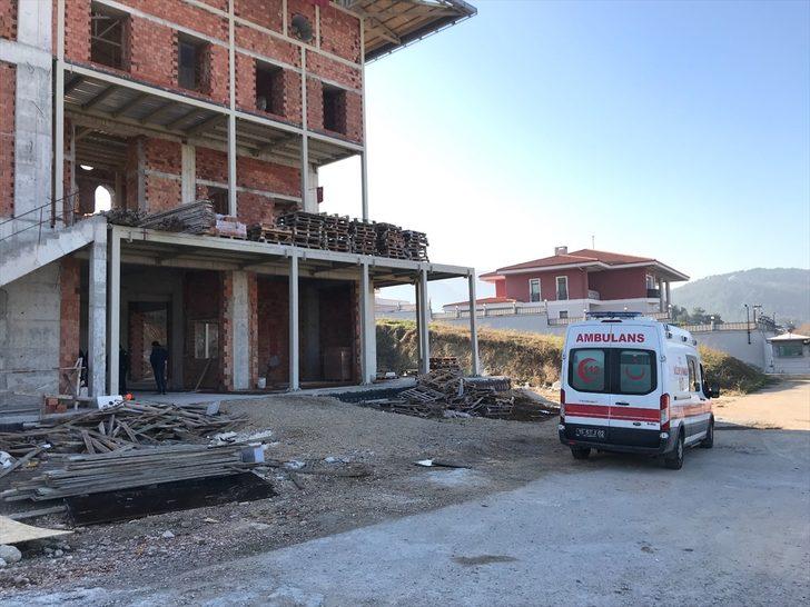 Bursa'da cami inşaatından düşen işçi öldü G1