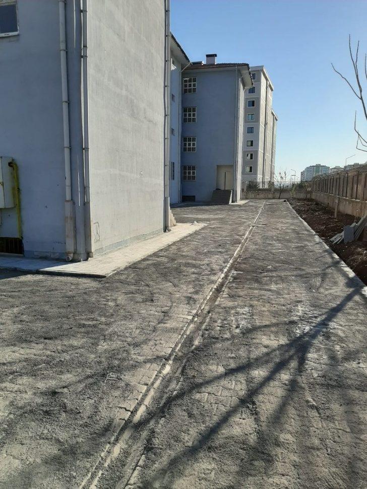 Eğitim yuvasına modern çevre düzenlemesi G2