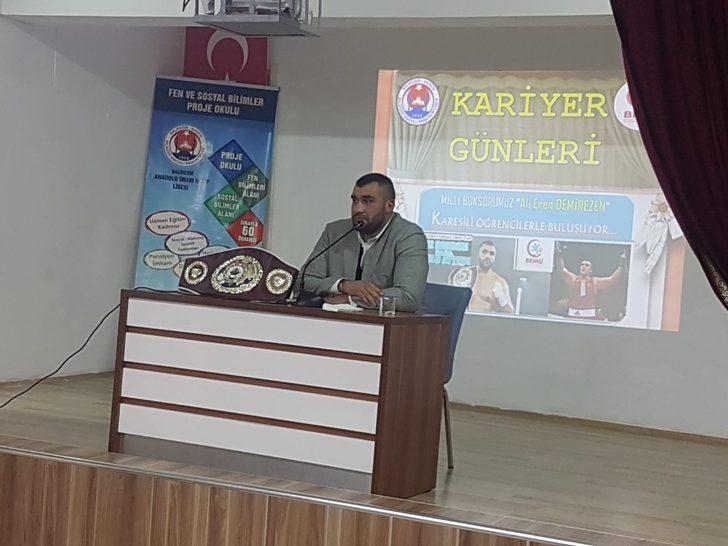 Milli Boksör Demirezen, İHL öğrencileri ile buluştu G1
