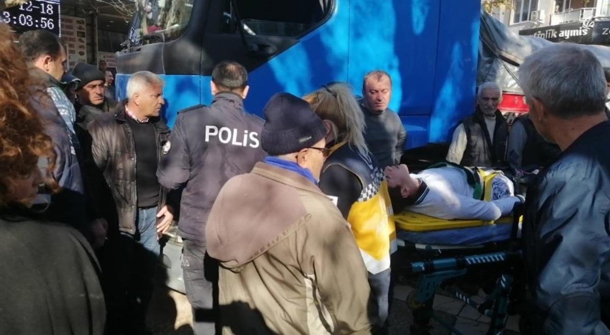 TIR&rsquo;ın altında kalan ortaokul &ouml;ğrencisinin ayağı kırıldı