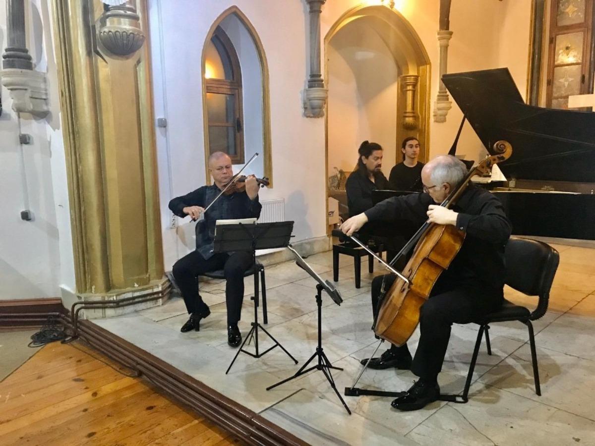 Buca&rsquo;daki yeni yıl konserine yoğun ilgi
