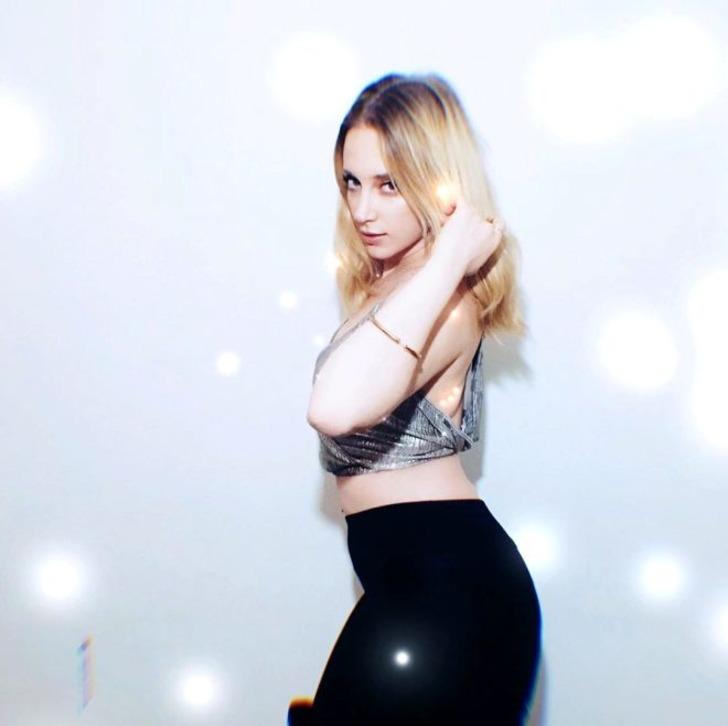 Mucize Doktor'un Açelya'sı Hayal Köseoğlu göğüs dekoltesiyle eleştiri topladı G4