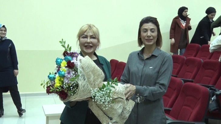 İş kadını Prof.Dr. Açık, öğrencilerle buluştu G3