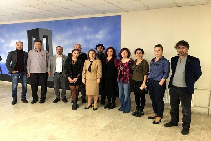 PAÜ öğrencilerinden “Topluma Hizmet Uygulamaları” sergisi G4