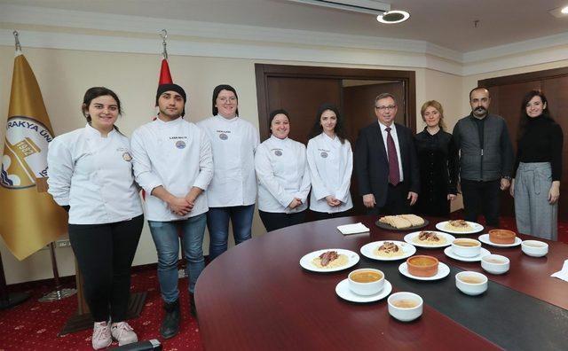 Geleceğin aşçılarından rektör Tabakoğlu’na ziyaret