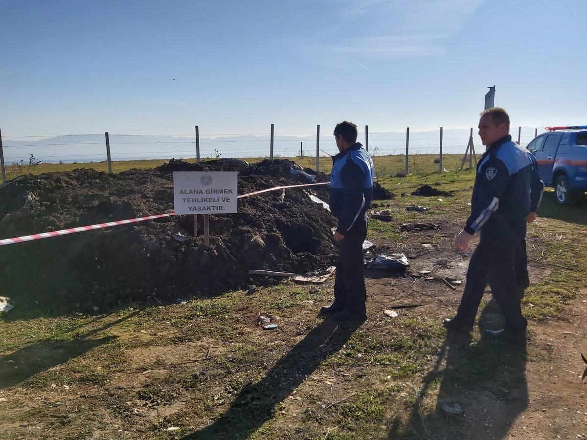 İznik'e kamyonlarla kimyasal atık d&ouml;k&uuml;ld&uuml;!