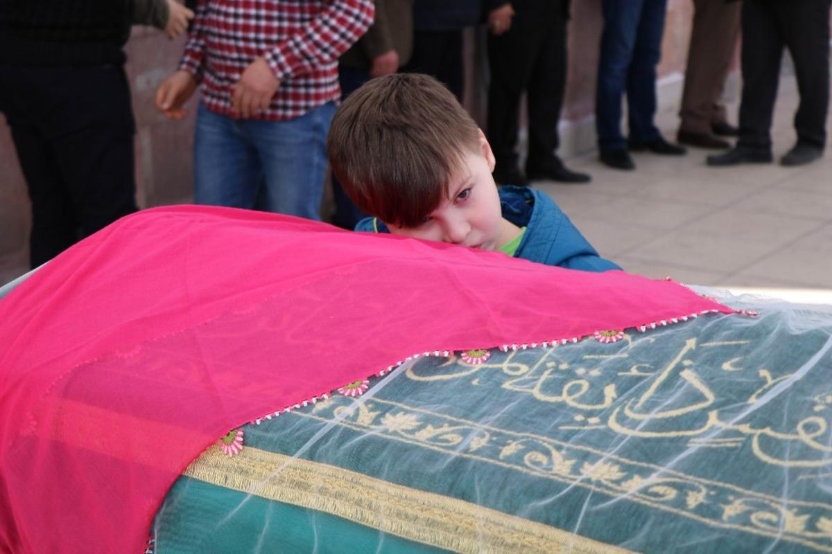 Liseli Işıl&rsquo;a g&ouml;zyaşı