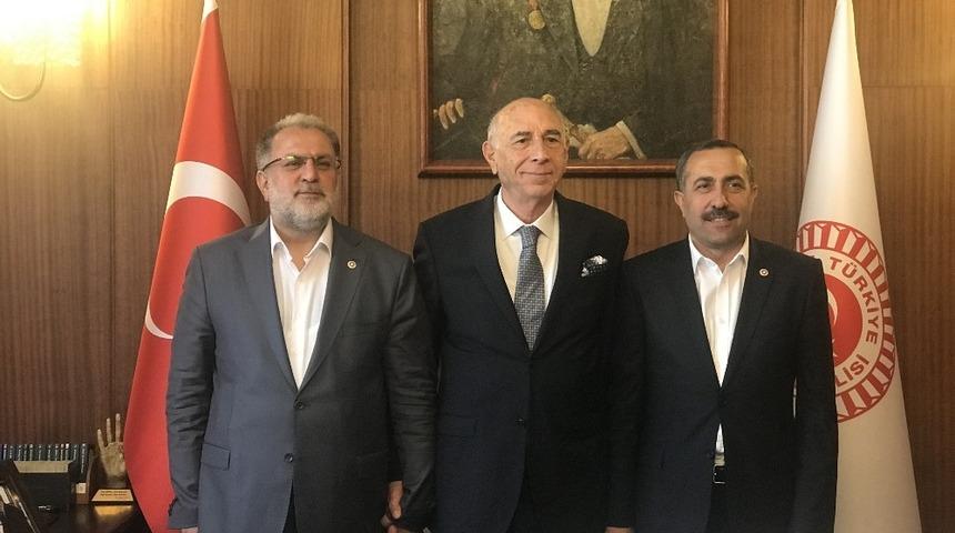 Van milletvekillerinden ABD Başkanı Trump&rsquo;a davet