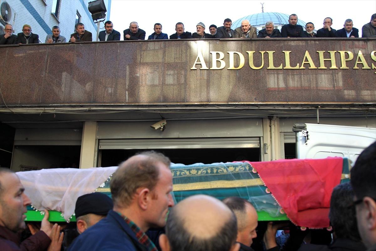 Samsun'daki trafik kazasında &ouml;len &ouml;ğrenciler son yolculuklarına uğurlandı
