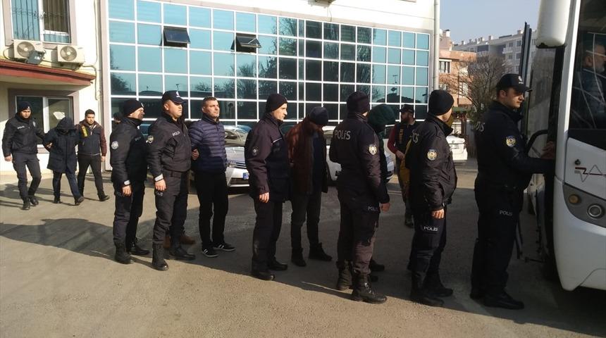 Yasa dışı bahisle aylık 64 milyon lira haksız kazan&ccedil; elde etmişler