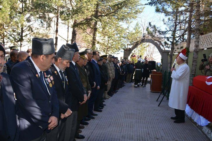 Kore Gazisi son yolculuğuna uğurlandı G3