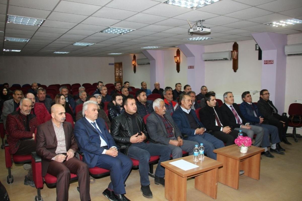 Oltu&rsquo;da &lsquo;e-fatura Uygulamasına Ge&ccedil;iş&rdquo; konulu toplantı d&uuml;zenlendi