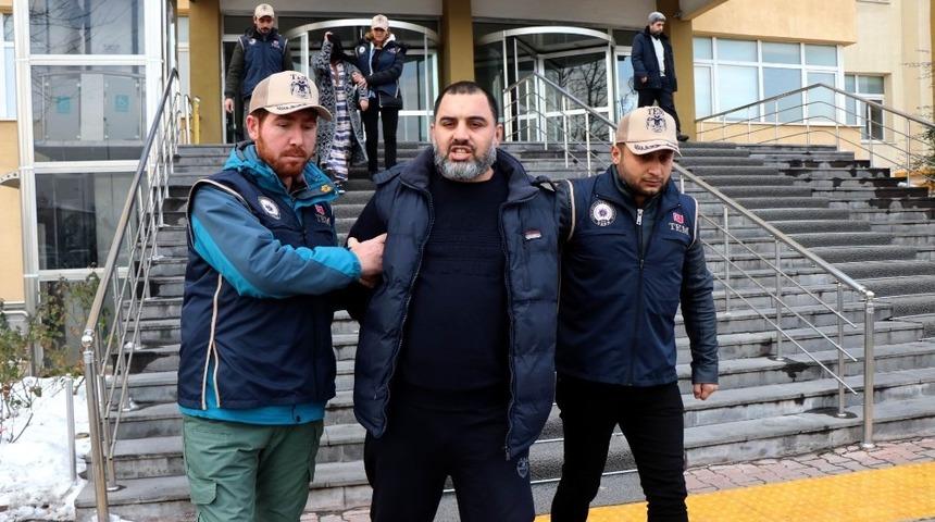 Kayseri’de yılbaşı gecesinde yakalanan DEAŞ’lı beraat etti