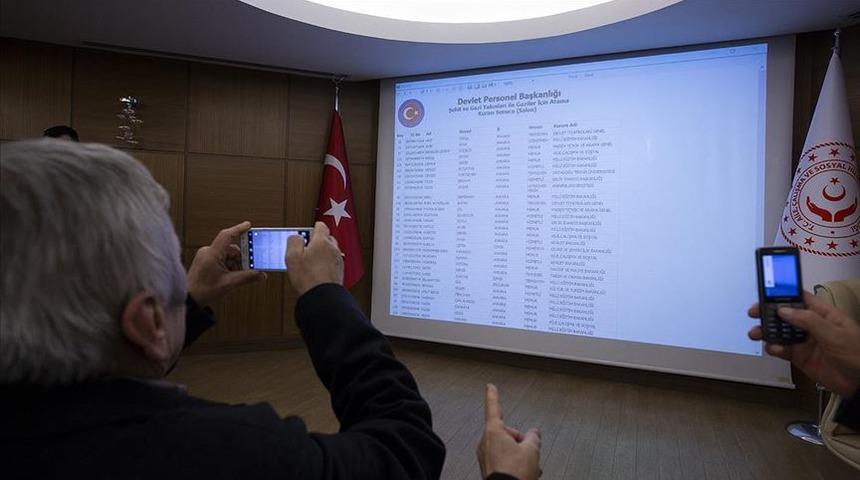 Bakan duyurdu: Şehit yakını, gazi ve gazi yakını atamaları yarın!
