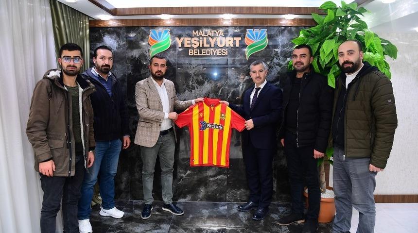 Başkan &Ccedil;ınar, Taraftar Derneğini ağırladı