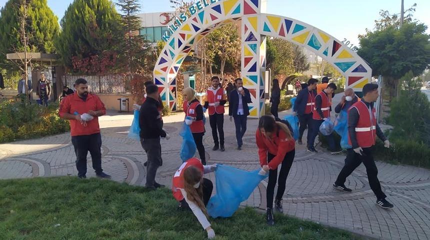 &ldquo;&Ccedil;evre Temizliği ve &Ccedil;&ouml;p Toplama Etkinliği&rdquo; d&uuml;zenlendi