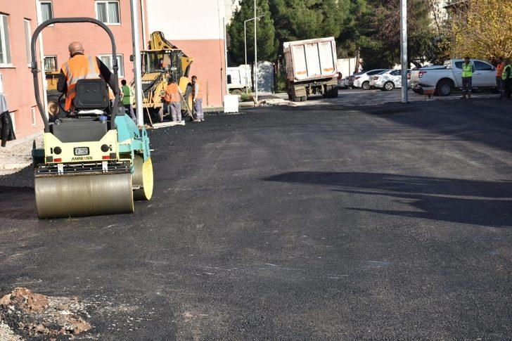 Bağlar Belediyesi 8. Ana Jet Üs Komutanlığı alanını asfaltladı G2