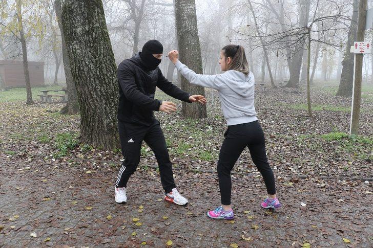 (Özel Haber) Edirne’de kadınlara ‘kendini koruma’ eğitimi G3