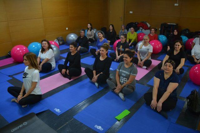 Ceyhan’da kadınlara pilates ve zumba kursu
