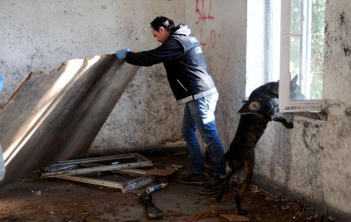 Polis metruk binalar ve okul &ccedil;evrelerinde narkotik uygulamalarını sıklaştırdı