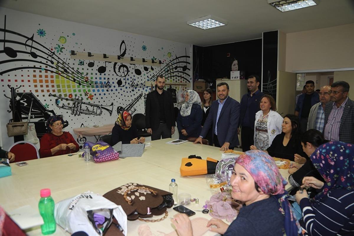 Kocaispir: "K&uuml;lt&uuml;r Evlerimiz adeta birer eğitim yuvası"