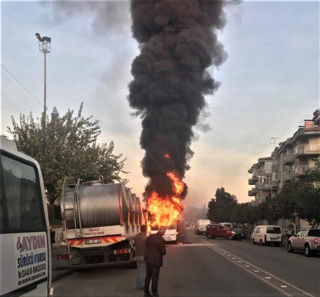 Alev alan öğrenci servisi bomba gibi patladı