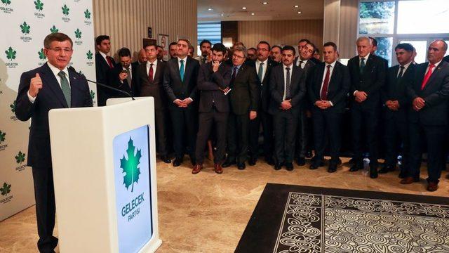 Ahmet Davutoğlu, Gelecek Partisi Kurucular Kurulu toplantısında genel başkanlığa seçildi.