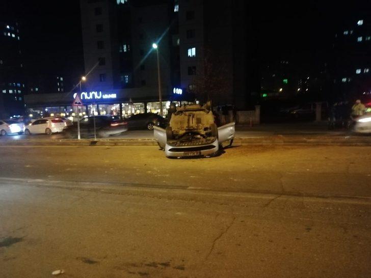 Takla atan otomobilden hafif yaralı kurtuldu G2