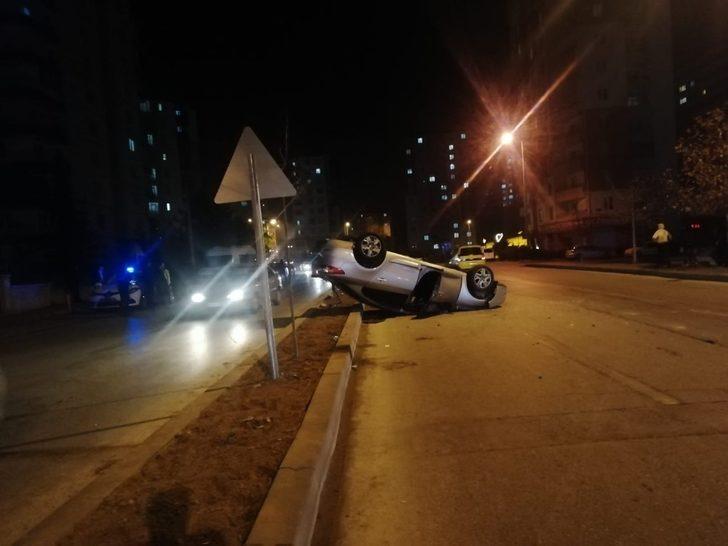 Takla atan otomobilden hafif yaralı kurtuldu G3