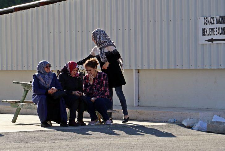Antalya'da kaza geçiren oğlunun öldüğünü morga gelince öğrendi G2